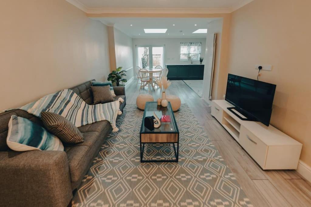 Homely & Peaceful Living Space Morden  外观 照片